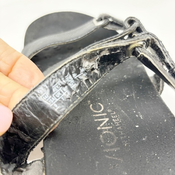 VIONIC Women’s Black Snake Skin AUBREY 3 Strap Sandals Orthoheel Technology Sz 9 - Picture 9 of 11